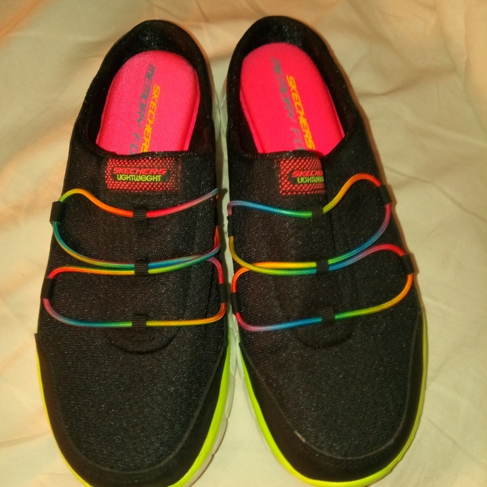 Sketchers slip ons